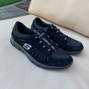 Skechers sneakers